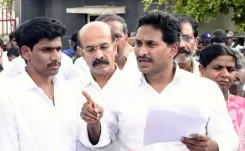 टीईटी विवाद: जगन मोहन रेड्डी ने चंद्रबाबू नायडू पर साधा निशाना, 5 शिक्षकों के सस्पेंशन को बताया 'राजनीतिक बदला'