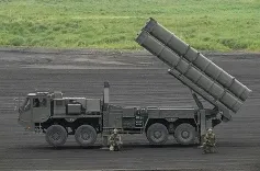 जापान ने पहली बार लंबी दूरी की मिसाइलें तैनात की, विरोध की लहर उठी