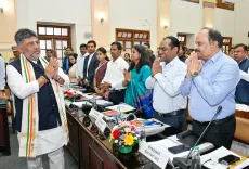 कर्नाटक एसआईआर: 3.96 करोड़ मतदाताओं को गणना प्रपत्र वितरित, 71.53% लक्ष्य पूरा