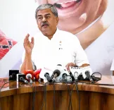 परीक्षा पेपर लीक: कर्नाटक कांग्रेस का BJP पर आरोप, सुप्रीम कोर्ट जज से जांच की मांग