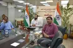 केवीआईसी ने देश भर में 11,480 सेवा क्षेत्र के लाभार्थियों को 300 करोड़ रुपए की सब्सिडी दी 