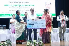 मणिपुर सीएम खेमचंद सिंह का ऐलान: विस्थापित लोगों की घर वापसी के लिए सरकार प्रतिबद्ध, ₹2.19 करोड़ बांटे