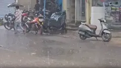 पश्चिम बंगाल में अगले 5 दिन बारिश जारी रहेगी, दुर्गा पूजा में भारी वर्षा का अनुमान नहीं