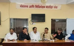 एमवीए का महाराष्ट्र सरकार पर हमला: ऋण माफी अधूरी, विपक्ष नेता की नियुक्ति में 'अलोकतांत्रिक' देरी