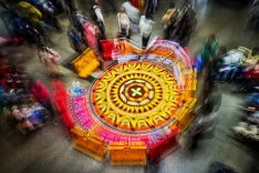 तिरुवोणम 2026: साद्या, पूक्कलम और एकता के रंग में रंगा केरल, 6 जिलों में येलो अलर्ट