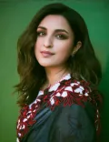 परिणीति चोपड़ा का होटल रूम मेकअप हैक: खराब लाइटिंग में भी पाएं परफेक्ट लुक