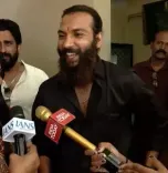 नाबालिग निकली ‘महाकुंभ मेला वायरल स्टार’ मोनालिसा, पति पर पोक्सो केस दर्ज; माकपा पर उठे सवाल