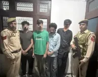 राजौरी में जम्मू-कश्मीर पुलिस ने ड्रग्स तस्करों पर कड़ा कदम, 5 गिरफ्तार