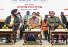 क्या नए साल में गरीब परिवारों को मिलेंगी फ्लैट की चाबियां? - सीएम रेखा गुप्ता