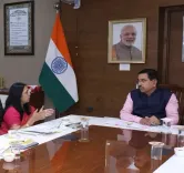 ई-कॉमर्स में डार्क पैटर्न से निपटने पर सख्त सरकार, केंद्रीय मंत्री ने वरिष्ठ अधिकारियों के साथ की बैठक