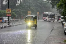 चक्रवात 'अर्नब' से पहले नायडू का ऐलान: 2,199 आश्रय स्थल तैयार, NDRF-SDRF की 22 टीमें तैनात