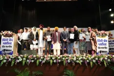 क्या पंजाब के मुख्यमंत्री भगवंत मान ने बेरोजगार युवाओं को 505 मिनी-बस परमिट दिए?