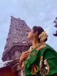 रवीना टंडन पहुंची मदुरै ने मीनाक्षी अम्मन मंदिर में किए दर्शन