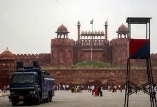 लाल किले को बम से उड़ाने की धमकी: दिल्ली मेयर ऑफिस को ईमेल, स्वतंत्रता दिवस से पहले सुरक्षा अलर्ट