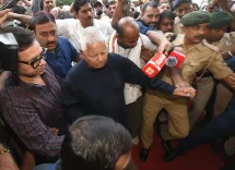 क्या भाजपा नेताओं ने लालू परिवार पर भ्रष्टाचार के आरोपों का हमला किया?