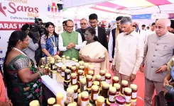 राष्ट्रपति मुर्मु: 'ग्रामीण महिलाएं अब वेल्थ क्रिएटर्स', विजयवाड़ा में राष्ट्रीय सरस मेले का उद्घाटन