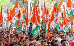 क्या राहुल गांधी का तमिलनाडु दौरा 'थलाइवा' के नारे के साथ हुआ स्वागत?