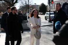 क्या राष्ट्रपति ट्रंप ने मारिया मचाडो से सम्मानित नोबेल पुरस्कार प्राप्त किया?