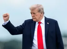 डोनाल्ड ट्रंप ने एरिजोना में रैली में अपनी आर्थिक सफलताओं का किया प्रमंडन