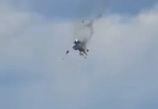इडाहो एयर शो में दो EA-18G ग्रोवलर विमान हवा में टकराए, चारों पायलट सुरक्षित