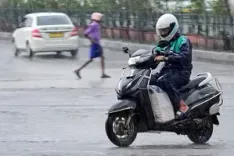 क्या जीएसटी सुधार और त्योहारी मांग के चलते सितंबर में दोपहिया वाहनों की बिक्री में 9 प्रतिशत का उछाल आया?