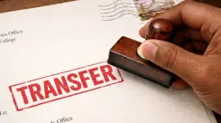 बंगाल में अधिकारियों के तबादले पर रोक: चुनाव आयोग ने आचार संहिता लागू होने पर लिया निर्णय