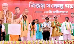 'वंदे मातरम' के विरोधियों को देश छोड़ने की सलाह, बोले यूपी के सीएम योगी आदित्यनाथ