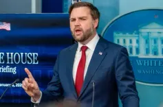 दमकलकर्मियों ने बचाई थी मेरी मां की जान, इसे कभी नहीं भूलूंगाः अमेरिकी उपराष्ट्रपति जेडी वेंस