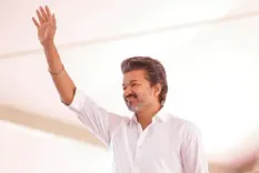 तमिलनाडु चुनाव के बाद विजय की आध्यात्मिक यात्रा: तिरुचेंदूर के बाद शिरडी साईं बाबा मंदिर रवाना