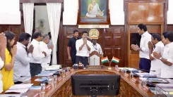 तमिलनाडु CM विजय का मंत्रियों को सख्त निर्देश: पारदर्शी टेंडर, भ्रष्टाचार-मुक्त शासन और जनसेवा को प्राथमिकता
