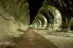 मुंबई-अहमदाबाद बुलेट ट्रेन परियोजना पर तेजी से हो रहा काम : अश्विनी वैष्णव