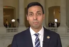 बांग्लादेश में अल्पसंख्यकों की सुरक्षा के लिए यूनुस सरकार ने पर्याप्त कदम नहीं उठाए : अमेरिकी कांग्रेसमैन