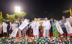 Did HM Shah and Gujarat CM Patel Launch the Ahmedabad Shopping Festival?