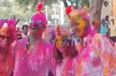 खुशियों से भरी होली: जिद्दी रंगों से नाखूनों को बचाने के लिए अपनाएं ये सरल उपाय