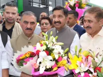 HP CM flags off new electric buses from Solan's Kyariaghat