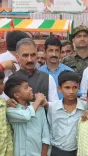 HP CM Gets Autograph Moment With Hamirpur School Kids