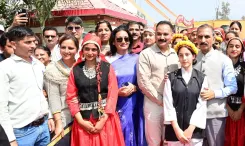 HP CM Stops Mid-Journey to Meet DAV School Kids in Nerchowk