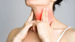 क्या आप हाइपोथायरायडिज्म से परेशान हैं? इन आसान आयुर्वेदिक उपायों से पाएं राहत