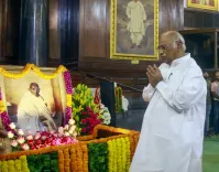 How do the ideals of truth, non-violence, and satyagraha inspire us today? Mallikarjun Kharge honors Mahatma Gandhi