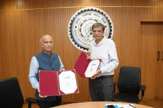 आईआईटी दिल्ली और एसीएसआईआर के बीच MoU: पीएचडी-एमटेक छात्रों को मिलेगा दोहरा मार्गदर्शन