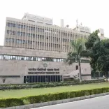 क्या आईआईटी दिल्ली ने रिसर्च को बढ़ावा देने के लिए युवाओं को फंड देने की नई पहल की है?