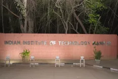 क्या शिक्षा मंत्रालय ने आईआईटी कानपुर में छात्र आत्महत्या की घटना की जांच के लिए समिति गठित की?