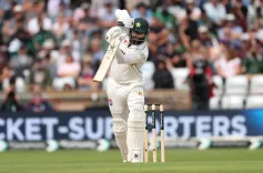 Imam-ul-Haq calf strain clouds Pakistan's Lord's Test campaign