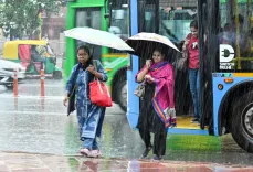 IMD forecasts heavy rain across India on 8 August; Delhi NCR flooded