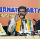 Have Some Dalits in Congress Enslaved Themselves for Family Protection?