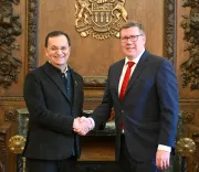 How is the Indian envoy to Canada strengthening ties with Saskatchewan Premier?