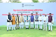 How is India's power surplus being underutilised?