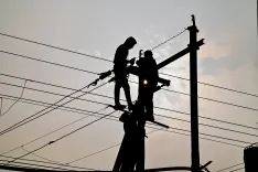 Has India's Power Transmission Network Exceeded 5 Lakh Circuit Kilometres?