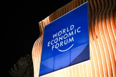 Why Are Industry Leaders Praising India as a Growth Hub at Davos?