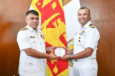 आईएनएस तरंगिणी ने श्रीलंका के सी राइडर्स के साथ समुद्री प्रशिक्षण में सफलता प्राप्त की